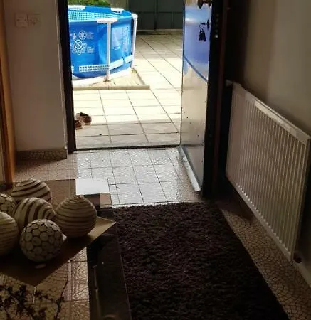 Apartman Zaara شقة *